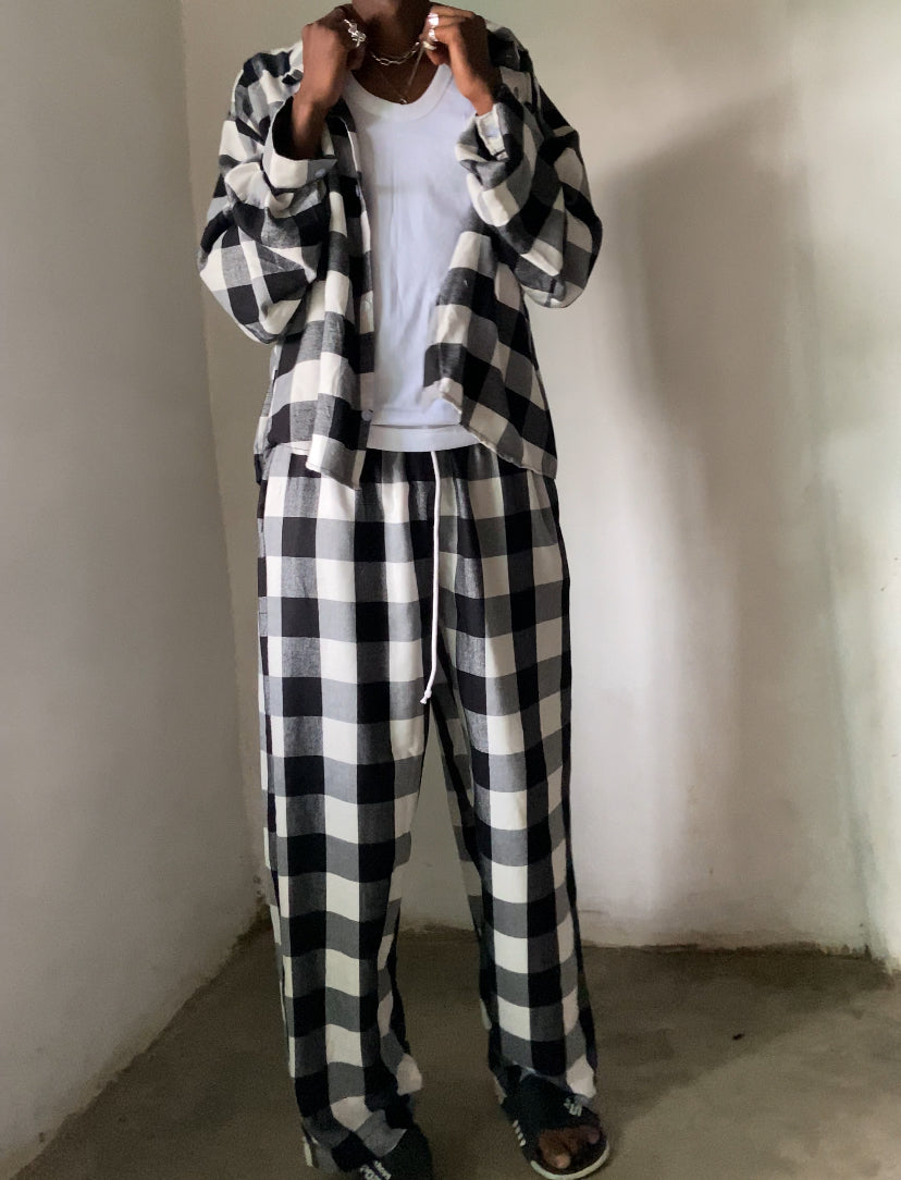 Men’s Monochrome Plaid Pants