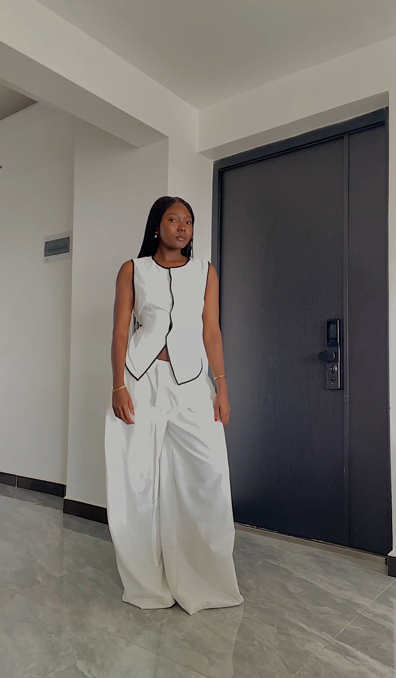 Isla contrast Linen Vest Top