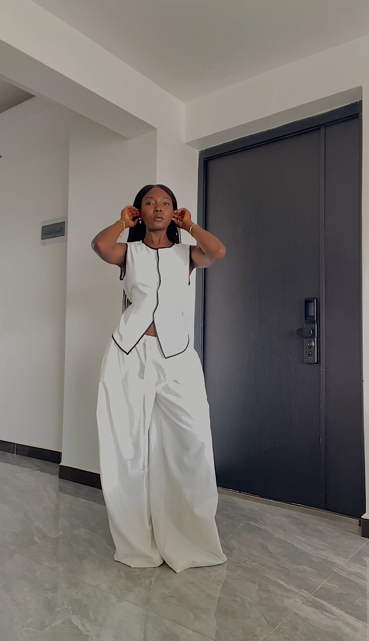 Isla contrast Linen Vest Top