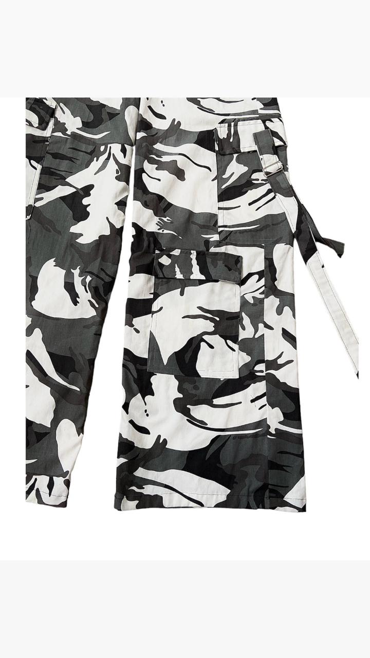 camouflage- print cotton wide leg cargo pants