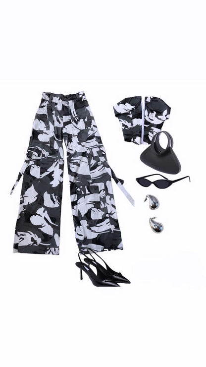 camouflage- print cotton wide leg cargo pants